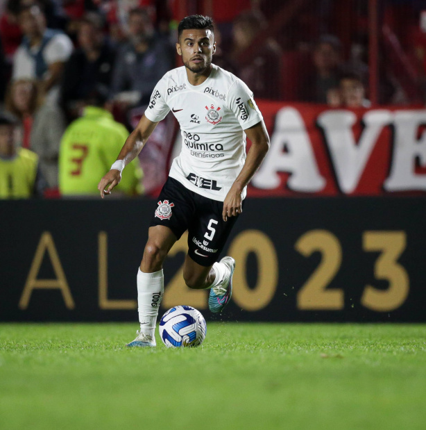 Fausto foi titular contra o Argentinos Juniors
