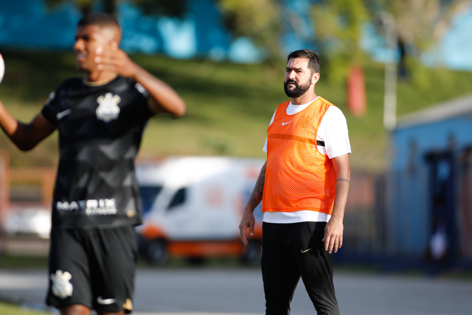 Danilo e elenco do Corinthians esto prontos para o jogo decisivo deste sbado