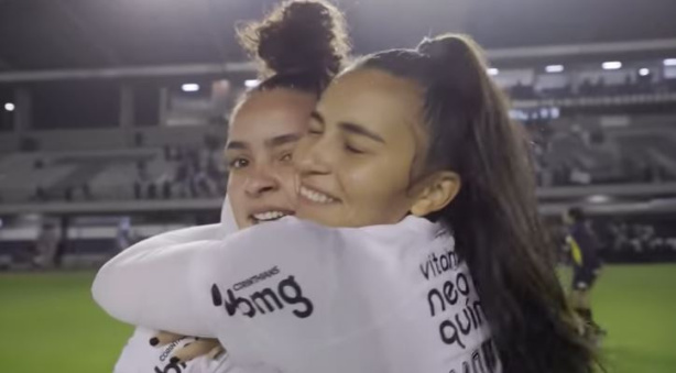 Cristiane faz quatro gols em goleada do Santos pelo Paulista