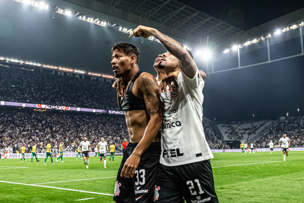 Meu Timão on X: HOJE É DIA DE CORINTHIANS!  / X