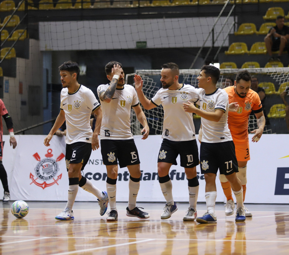 Nesta quarta-feira, o Corinthians recebe o Braslia pelo jogo de ida das oitavas da Copa do Brasil de Futsal
