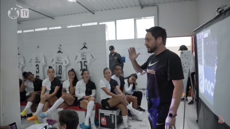 Motivaes e resenha marcam bastidores da vitria do Corinthians pelo Paulisto Feminino