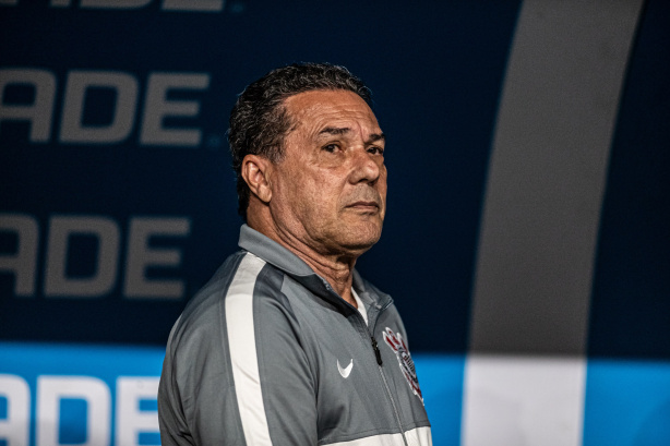 Luxemburgo rebate declaração de Luan sobre oportunidade no Corinthians