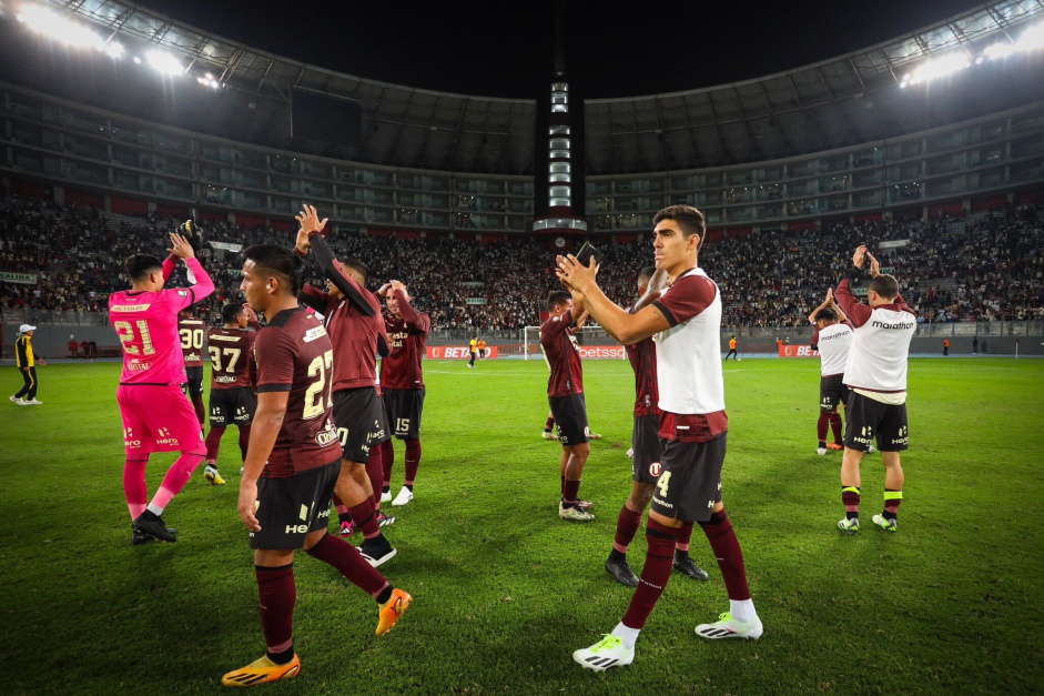 O Universitário do Peru vendeu todos os ingressos para o jogo de hoje  contra o Corinthians, e com isso terá mais de 80 mil torcedores no estádio.  : r/futebol