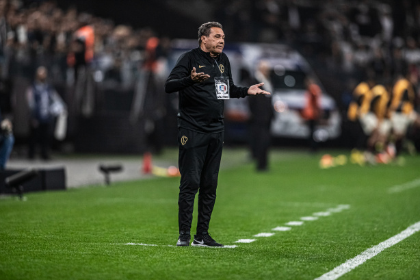 DEBATE! Timão tem a obrigação de vencer o Goiás?