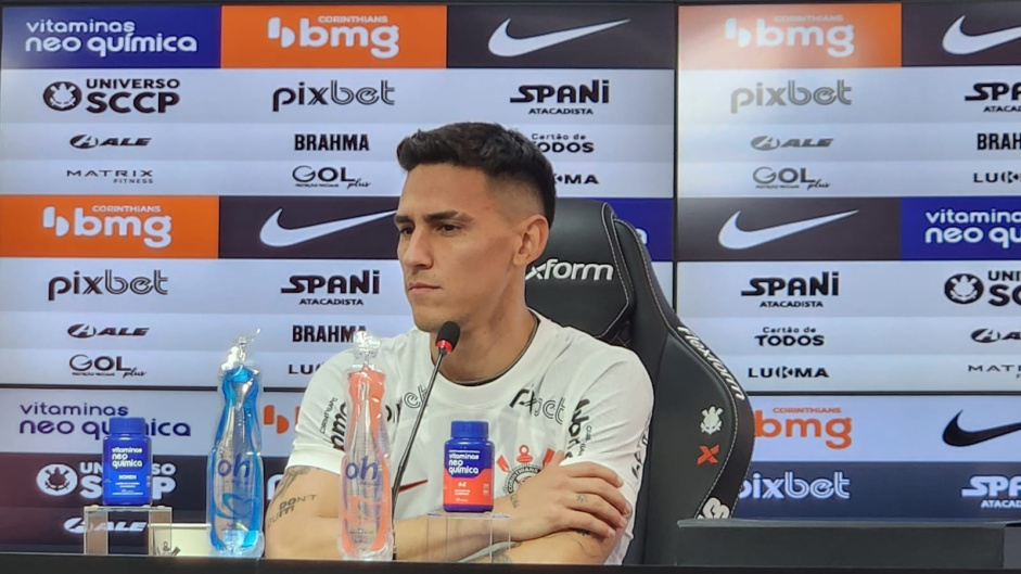 Rojas falou um pouco sobre como foi seu acordo com o Corinthians e sua estreia vestindo o manto alvinegro