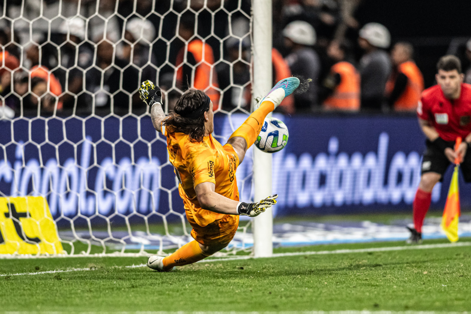 Cssio foi eleito o melhor em campo pela torcida do Corinthians