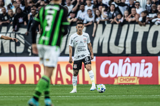 Rojas fez a sua estreia com a camisa do Corinthians no duelo contra o América-MG