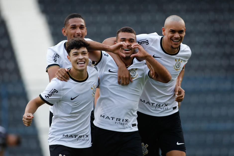 Corinthians inicia busca por uma vaga na semifinal do Brasileiro Sub-20 contra o Grmio