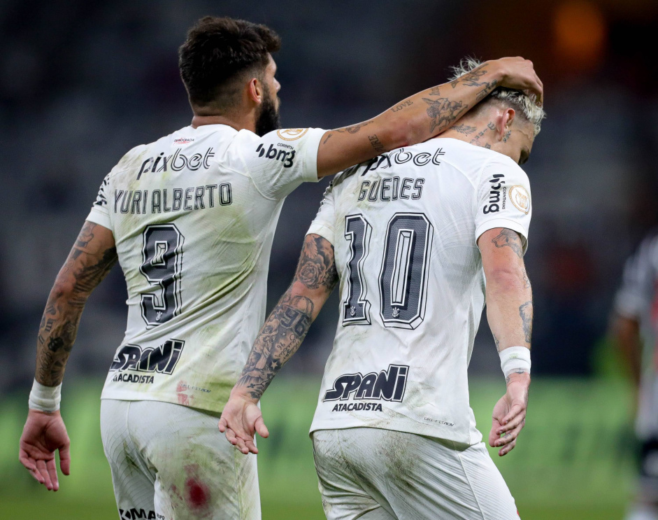 Corinthians encara o Vasco buscando se distanciar da zona de rebaixamento do Brasileiro