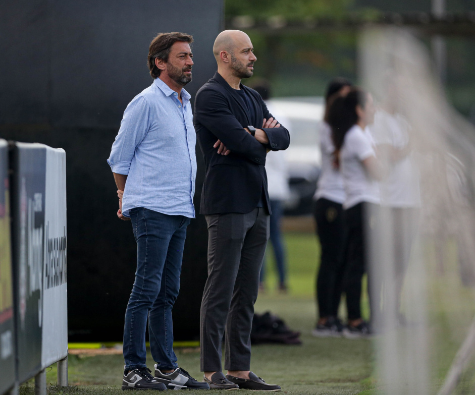 Duilio Monteiro Alves (presidente) e Alessandro Nunes (gerente de futebol) so os responsveis pela enorme queda na lista de jogadores emprestados do Corinthians