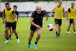 F�bio Santos e Matheus Bidu em treino do Corinthians