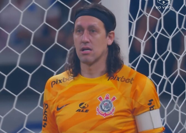 O Corinthians arrancou um empate contra o Cruzeiro no �ltimo minuto no Mineir�o