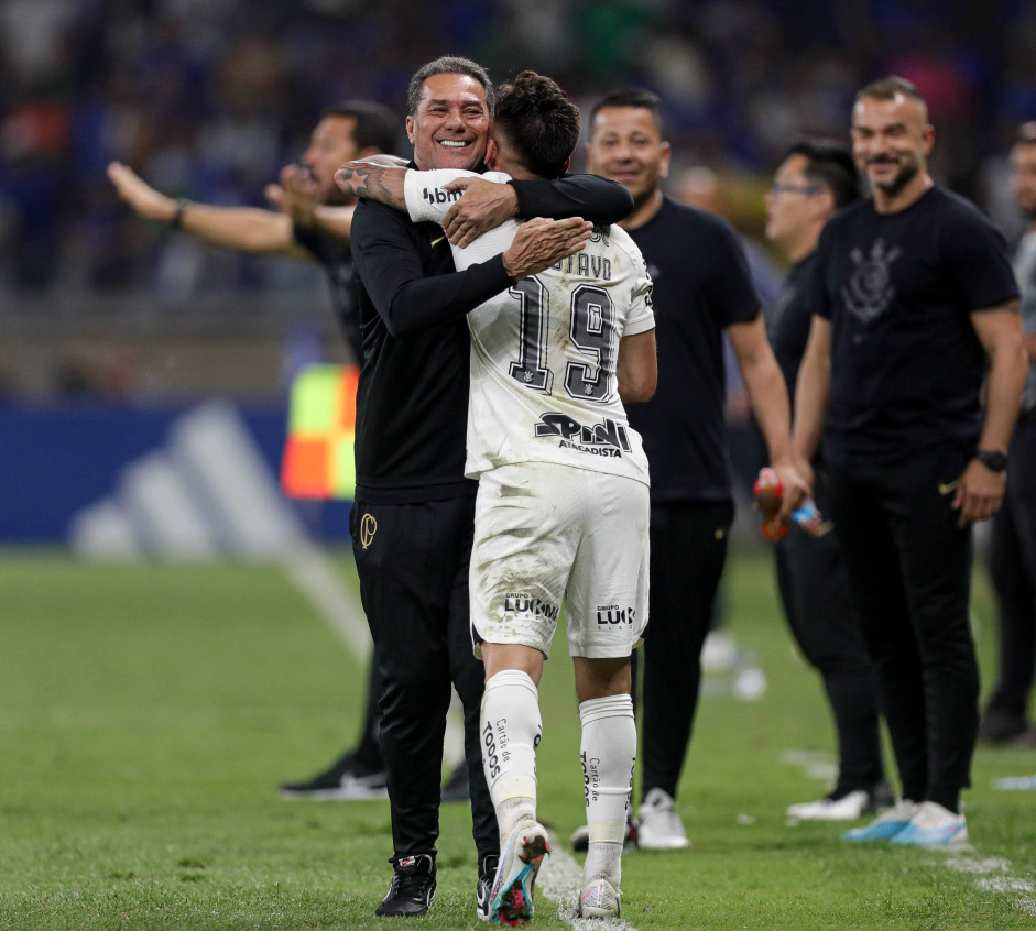 Corinthians sobe uma posio no Brasileiro ao trmino da 20 rodada