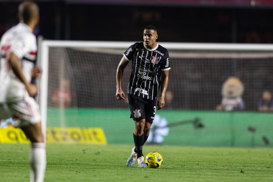 Torcida do Corinthians desaprova iminente ida de Murillo ao futebol ingls