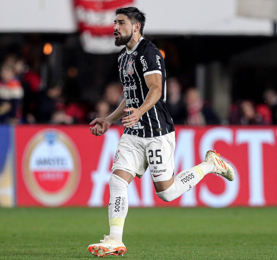 Jogo do Corinthians na Sul-Americana impulsiona audincia e faz SBT chegar a liderana no Ibope