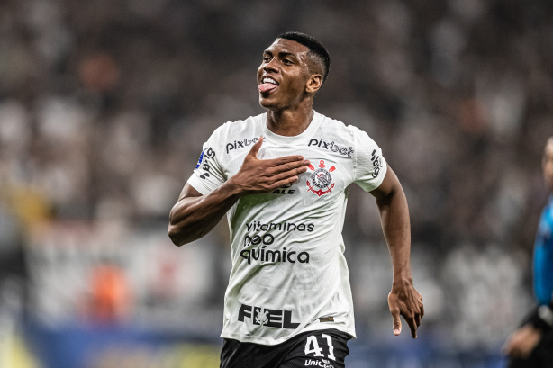 Felipe Augusto � alvo de clube europeu