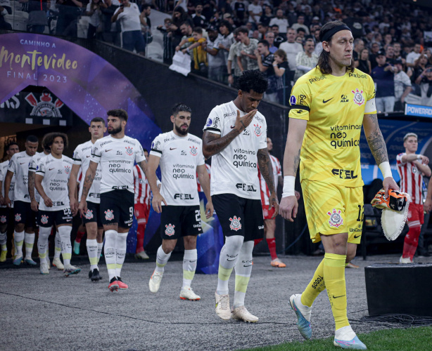 Técnico do Corinthians define maneira ideal para o time jogar e