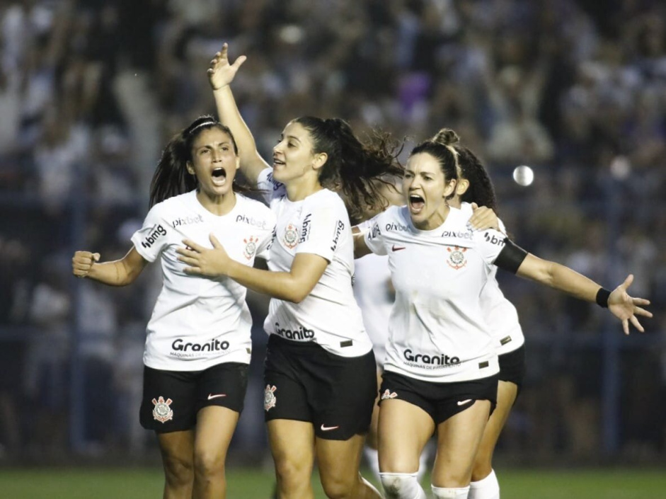 Corinthians venceu o Santos novamente com bela atuao coletiva no segundo tempo do clssico