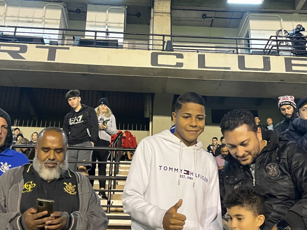 Atacantes do profissional marcam presença em partida do Sub-20 do Corinthians na Fazendinha