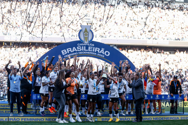 CBF define premiação recorde ao campeão do Brasileiro Feminino; veja valores