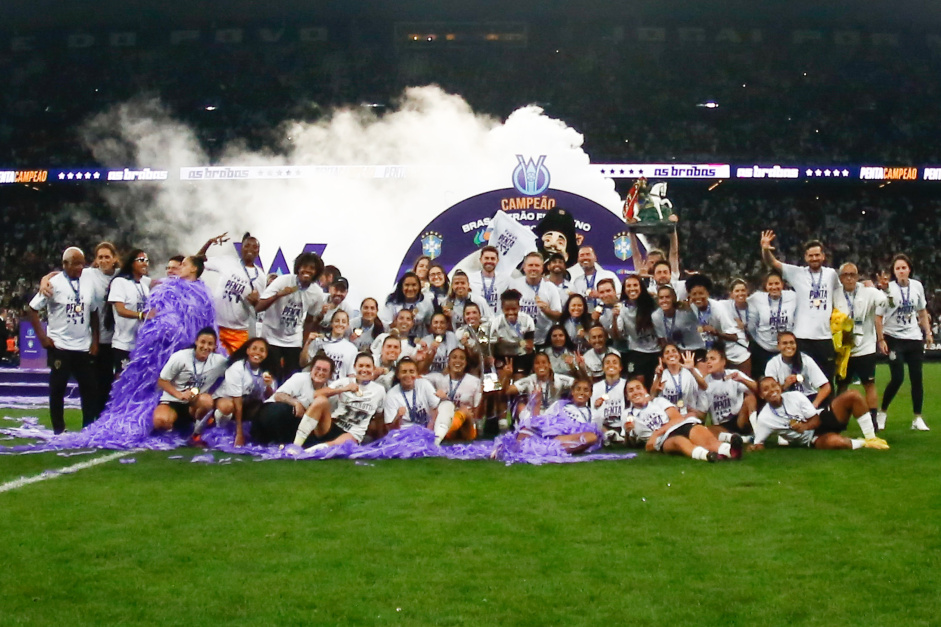 De virada, Timão vence Ferroviária é pentacampeão brasileiro de Futebol  Feminino