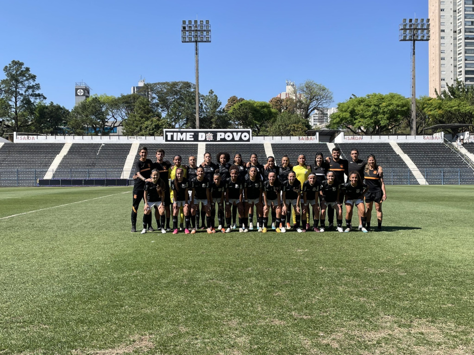 O Corinthians ganhou as trs primeiras rodadas do Paulisto Feminino Sub-15 e  lder do grupo 2