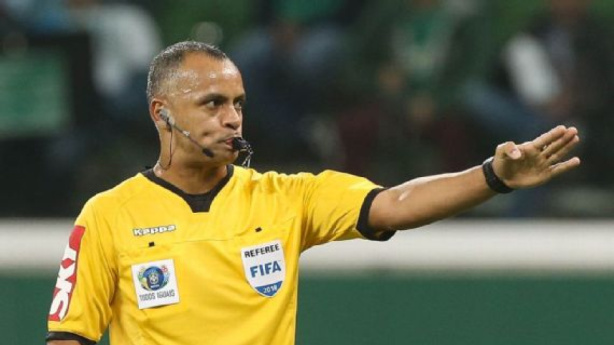 Wilton Pereira Sampaio foi alvo de crticas aps o empate entre Corinthians e Grmio
