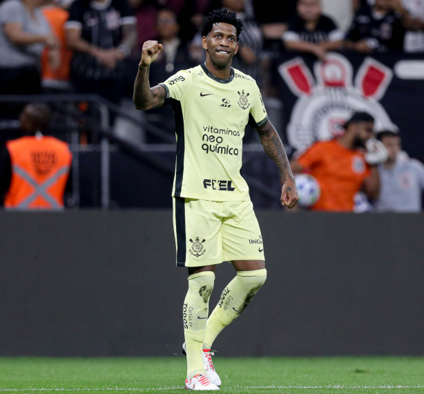 Ele é o melhor jogador do Corinthians na temporada e causa