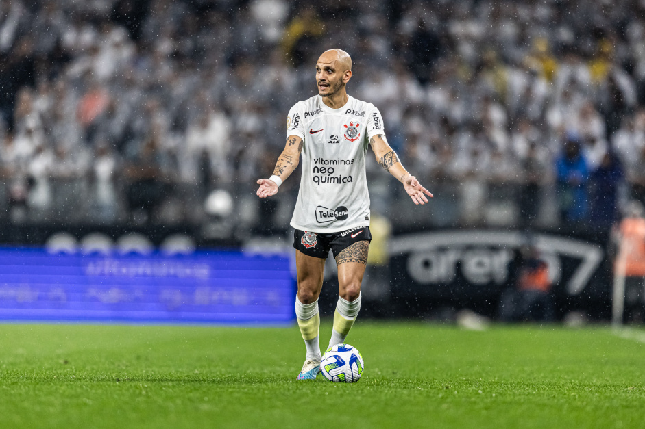 Fbio Santos foi titular contra o Flamengo