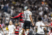 Lucas Verssimo lidera estatsticas defensivas do Corinthians e se destaca no empate com o Flamengo