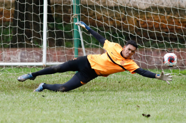 O goleiro Igor Ratier foi emprestado pelo Corinthians