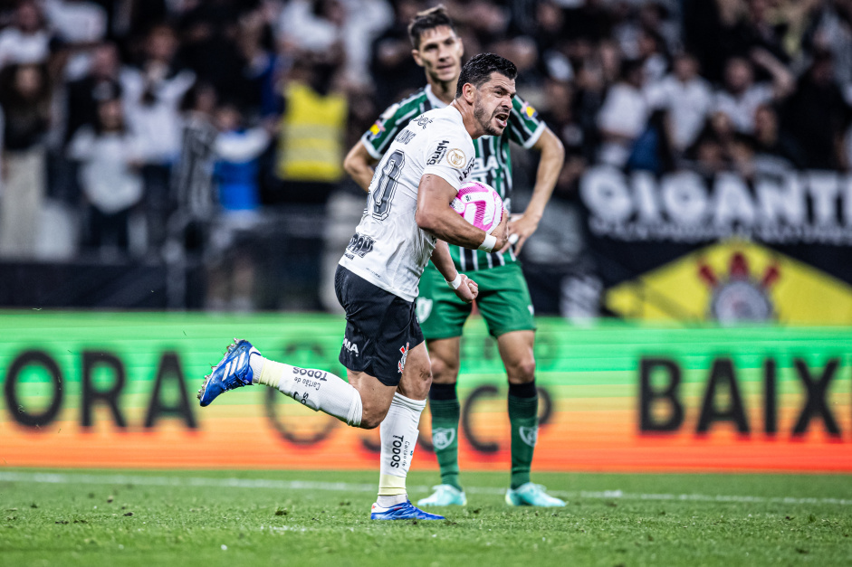 Giuliano fala após vitória do Corinthians contra o Estudiantes na  Sul-americana 