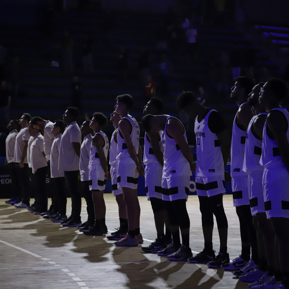 Basquete do Corinthians vence duas primeiras rodadas do NBB pela primeira vez desde reativao