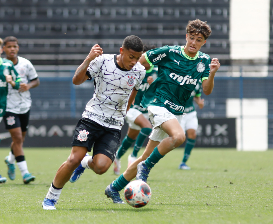 O Corinthians perdeu para o Palmeiras o primeiro jogo da final do Paulista Sub-15