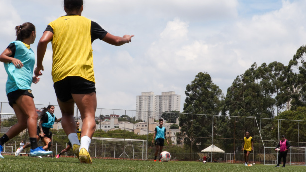 Futebol feminino: entenda o preparo físico de uma jogadora