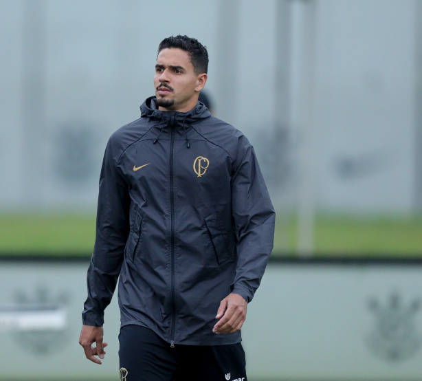 Lucas Ver�ssimo em atividade realizada no CT Joaquim Grava