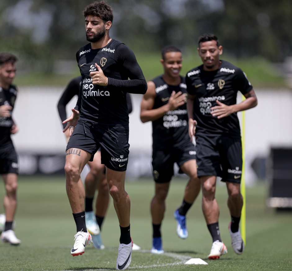 Elenco do Corinthians em atividade realizada no CT Joaquim Grava