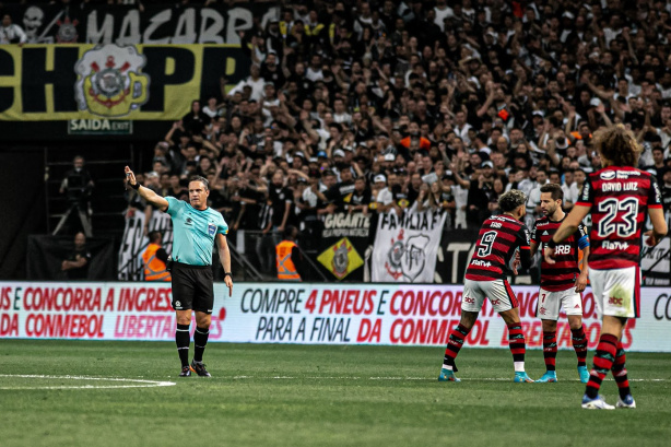 Novo presidente da Comissão de Arbitragem da FPF apitou partida polêmica do Corinthians na Libertadores