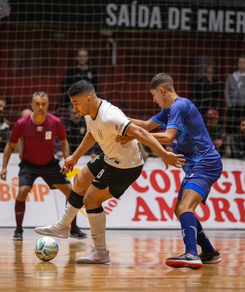 Corinthians Futsal - É o melhor do mundo ou não é?! 🏆🏴🏳 Fomos indicados  para o maior prêmio de Futsal do Mundo! Além da categoria Melhor Equipe,  estamos concorrendo com os atletas