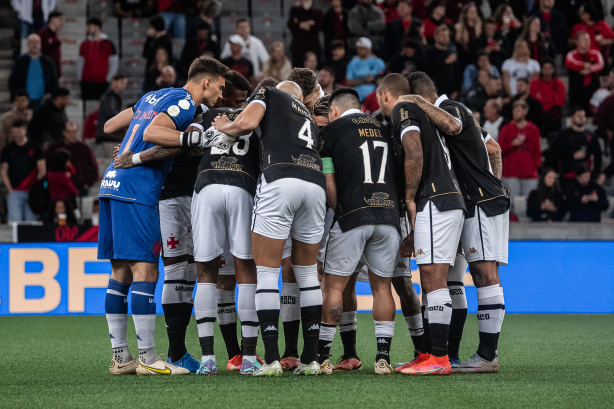 O Vasco é o quinto melhor time do Brasileirão no segundo turno, mas briga para não cair