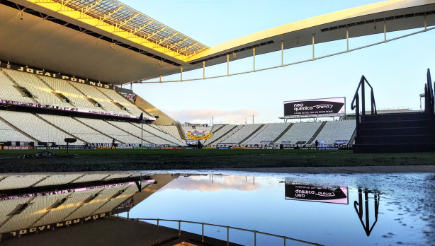 Corinthians havia quitado as outras tr�s parcelas trimestrais (mar�o, junho e setembro), todas no mesmo valor de R$ 25 milh�es
