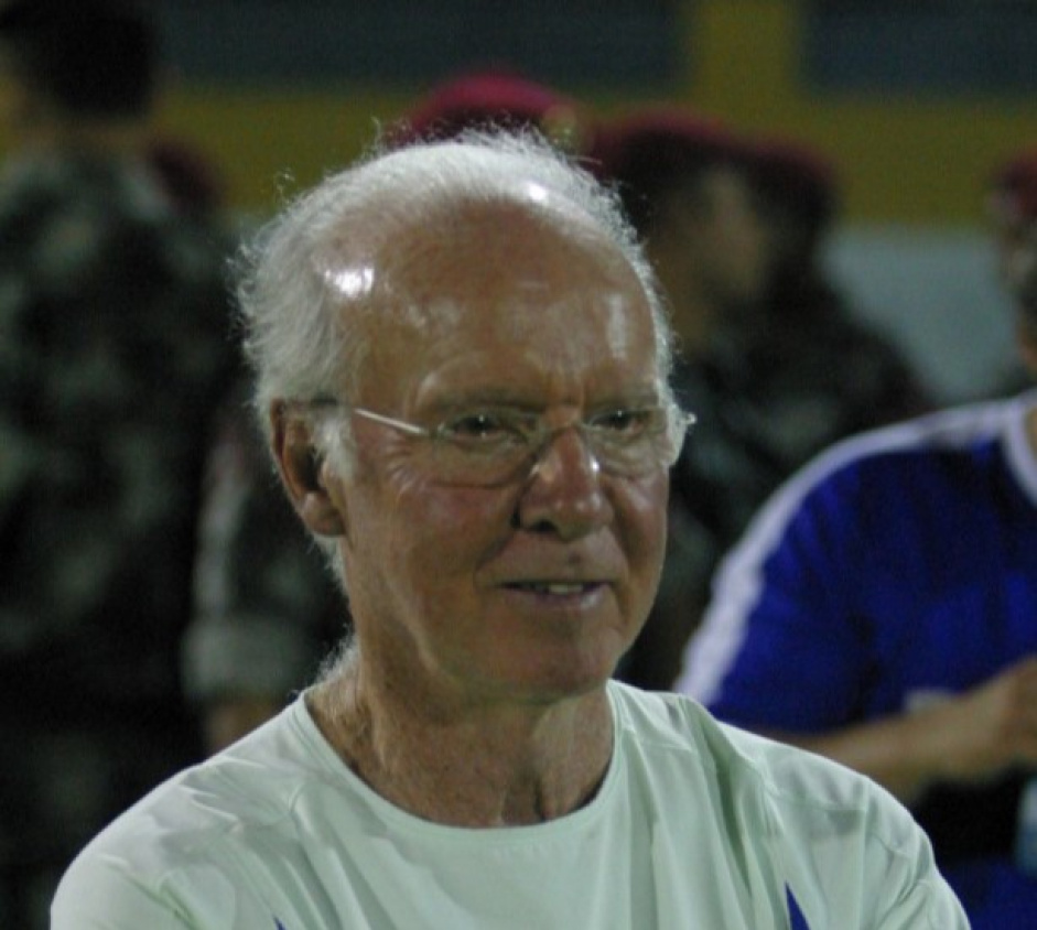 Zagallo, o Velho Lobo, j se emocionou com a torcida do Corinthians no Mundial de 2000