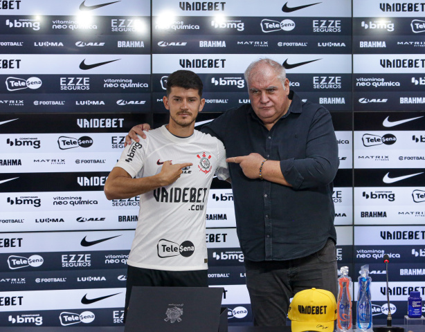 Hugo é o novo lateral do Corinthians
