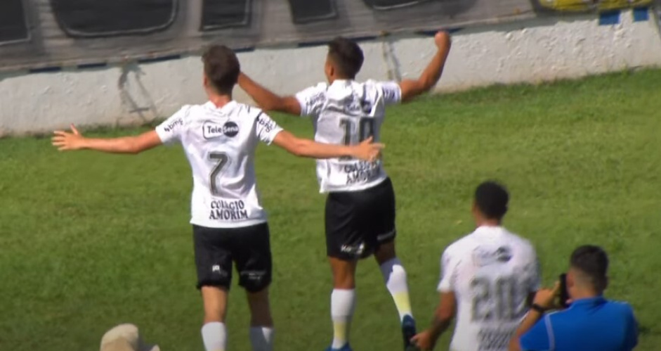 O Corinthians aplicou o dobro de gols que o Atltico-GO havia sofrido nesta edio da Copinha