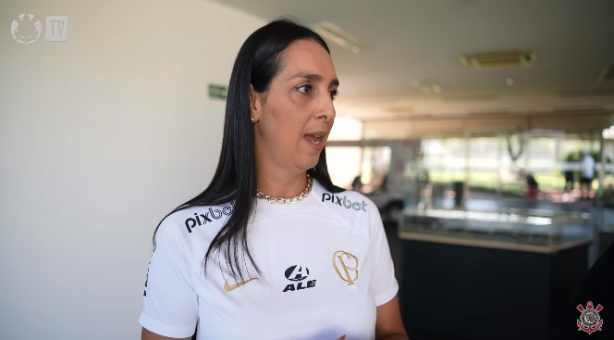 Anahy Couto � a psic�loga do Corinthians