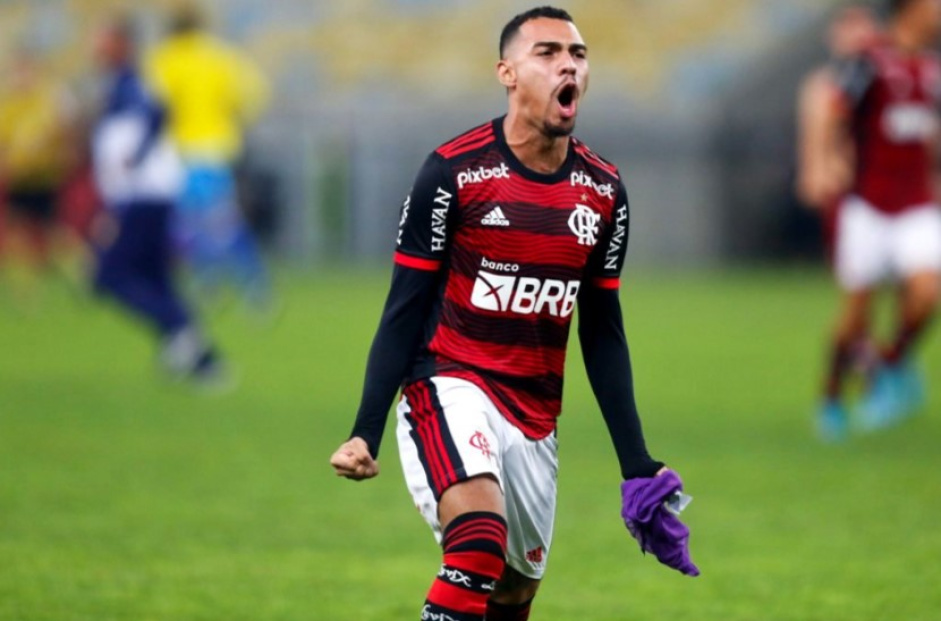Matheuzinho est prximo de reforar o Corinthians nesta temporada