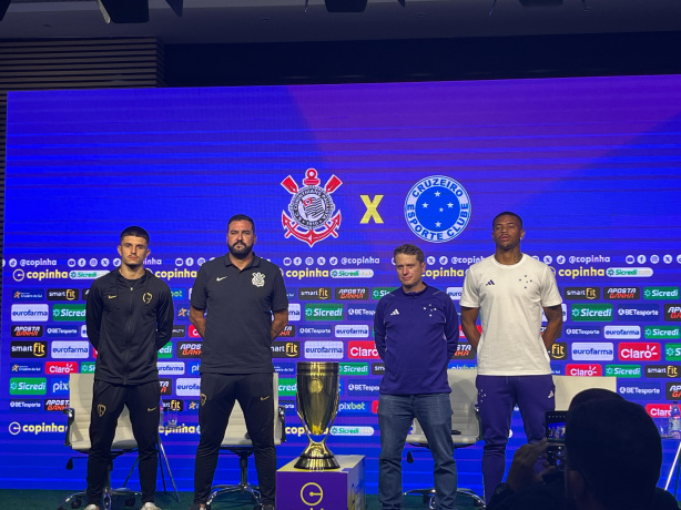 Danilo e Léo Mana compareceram a coletiva um dia antes da final da Copinha contra o Cruzeiro