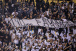 Torcida do Corinthians protesta contra pre�o de ingressos em partida contra o S�o Bernardo