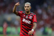 Corinthians tenta vencer concorr�ncia de clube brasileiro para ter Matheuzinho em definitivo